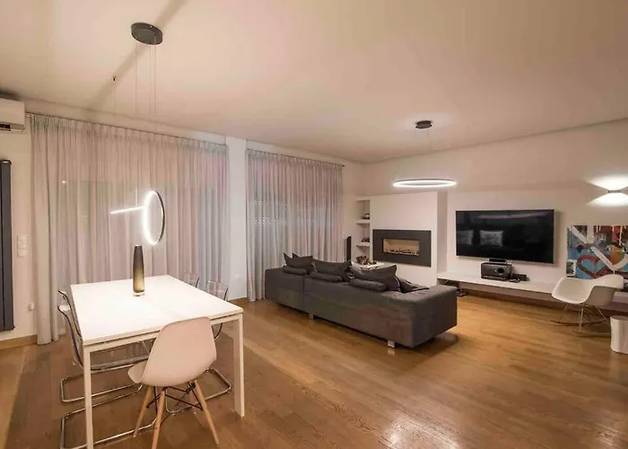 Luxury Living Apartment